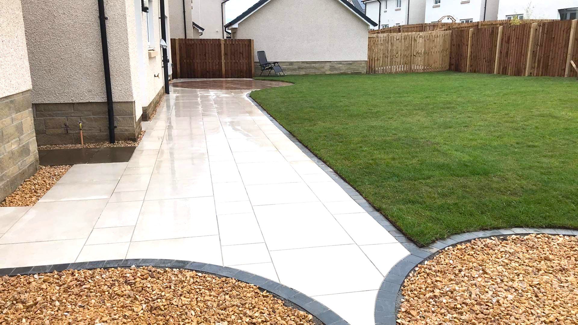 Porcalein Patio Barley with Charcoal Pocalain edging Porcalein Patio Barley with Charcoal Pocalain edging