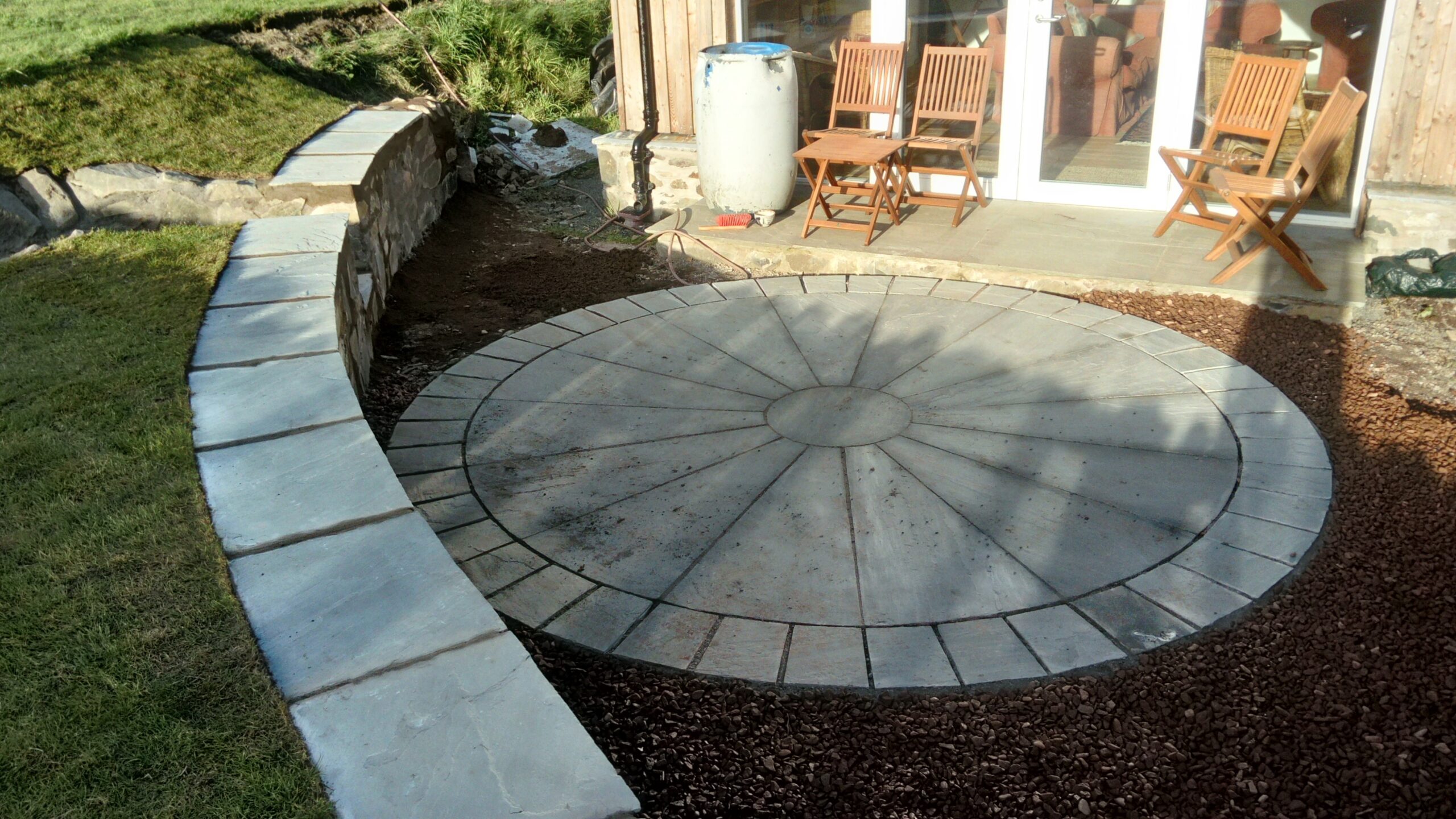 patio circle walling path